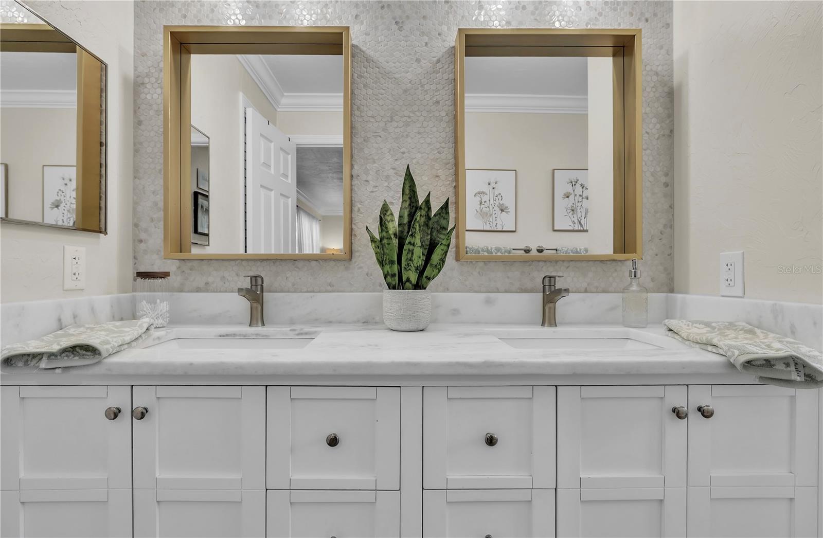 6723 AVENUE C, Sarasota, FL 34231