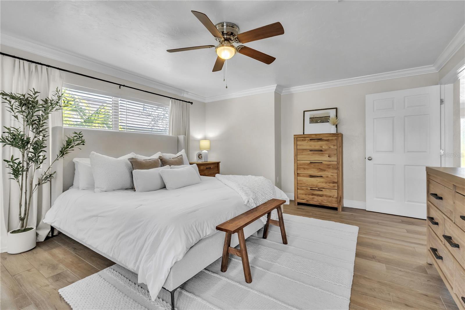 6723 AVENUE C, Sarasota, FL 34231