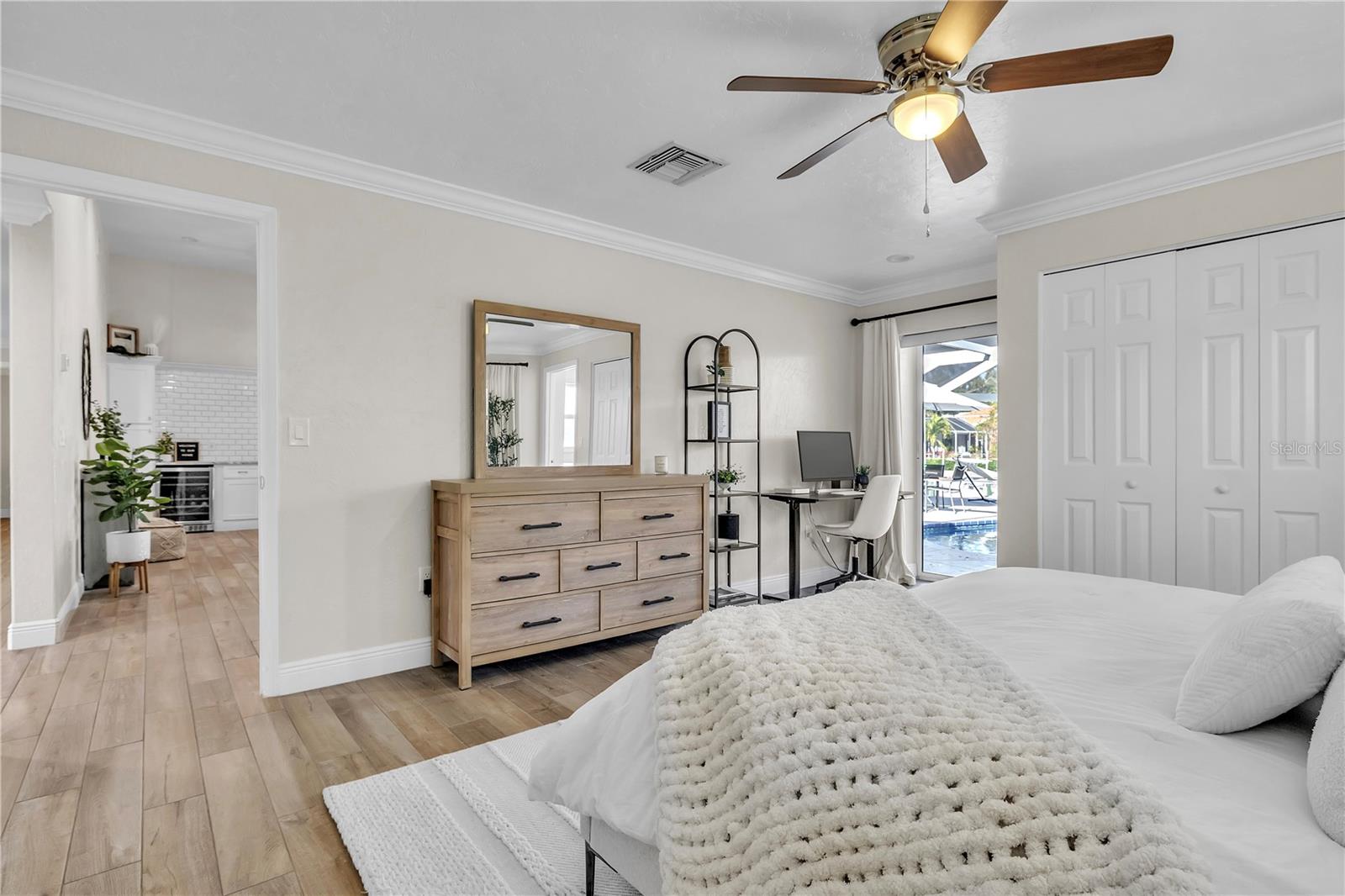 6723 AVENUE C, Sarasota, FL 34231