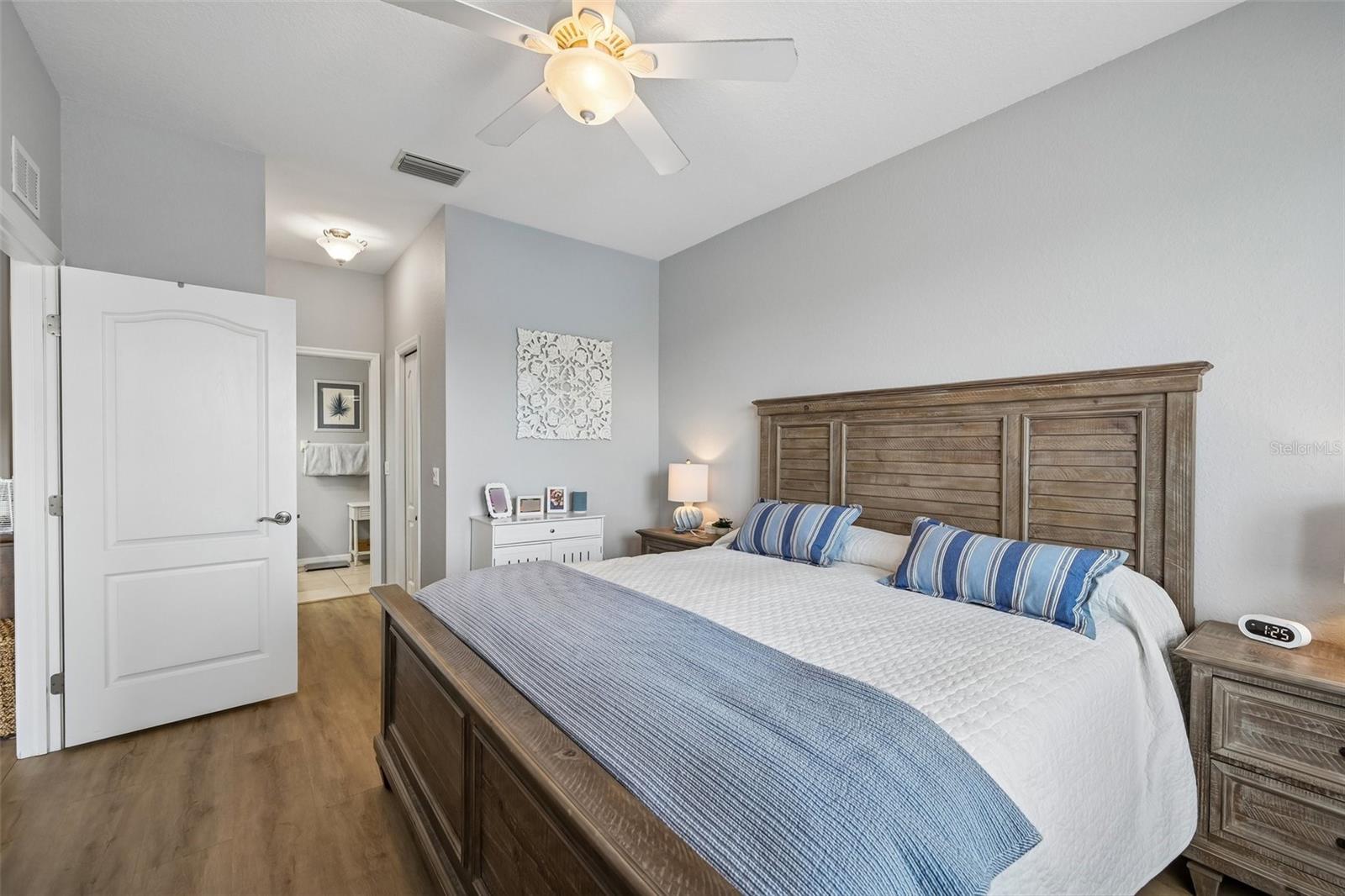 1003 FAIRWAYCOVE LANE, #201, Bradenton, FL 34212