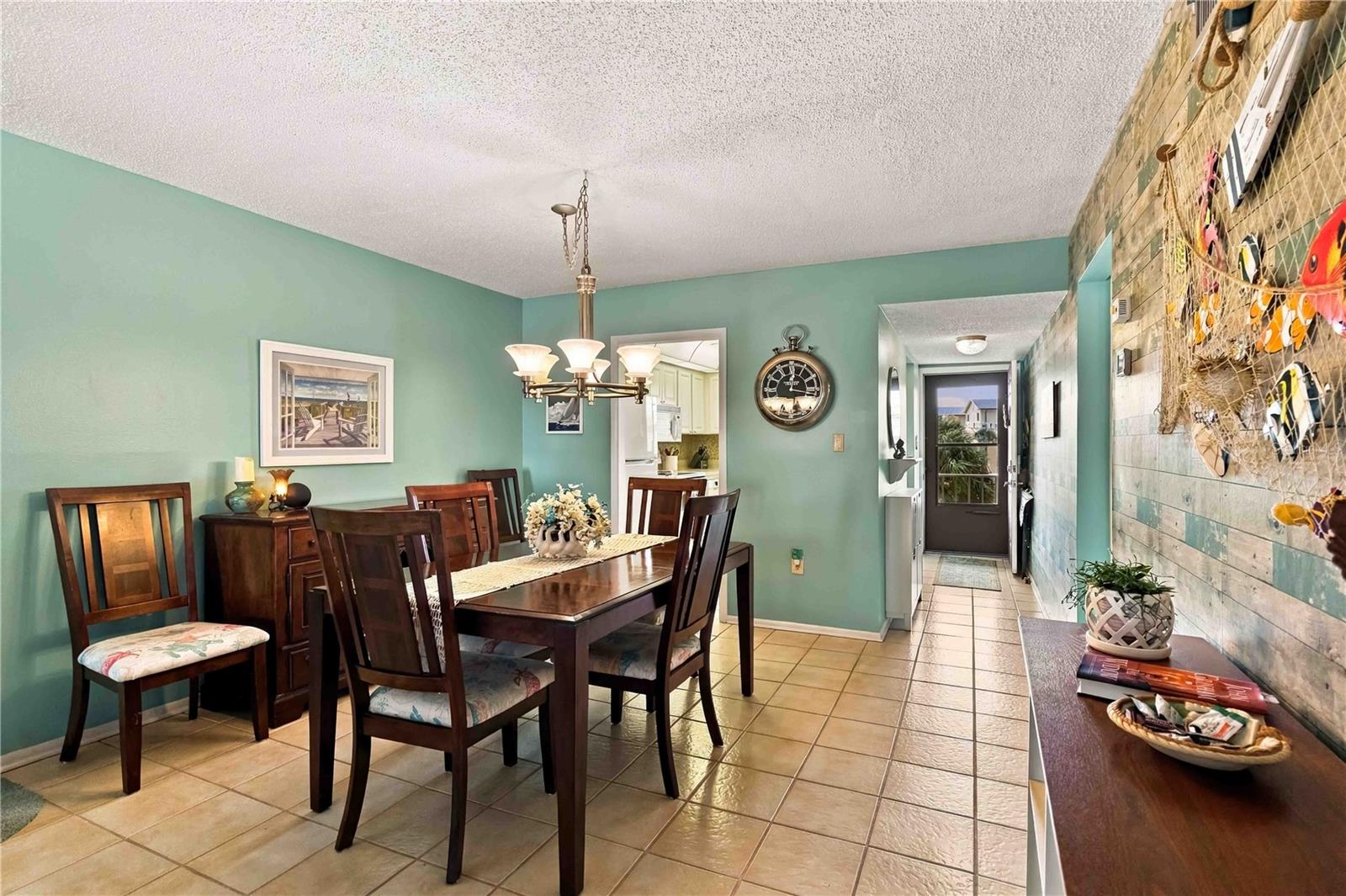 3617 LAKE BAYSHORE DRIVE, #401, Bradenton, FL 34205