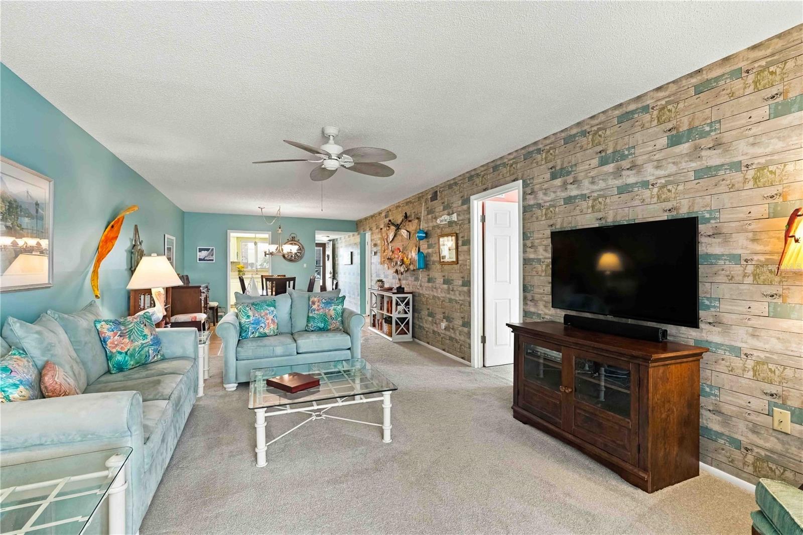 3617 LAKE BAYSHORE DRIVE, #401, Bradenton, FL 34205