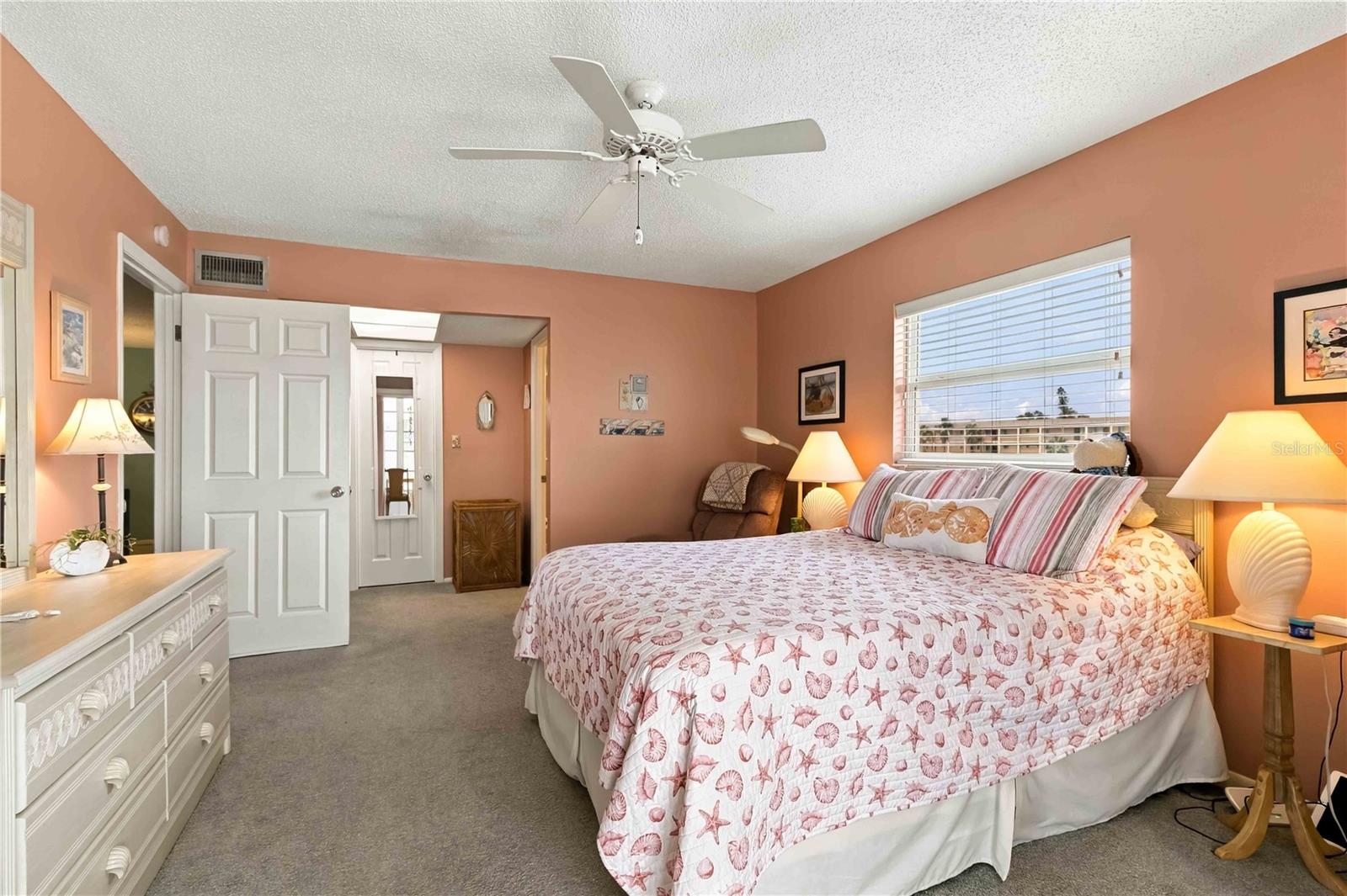 3617 LAKE BAYSHORE DRIVE, #401, Bradenton, FL 34205