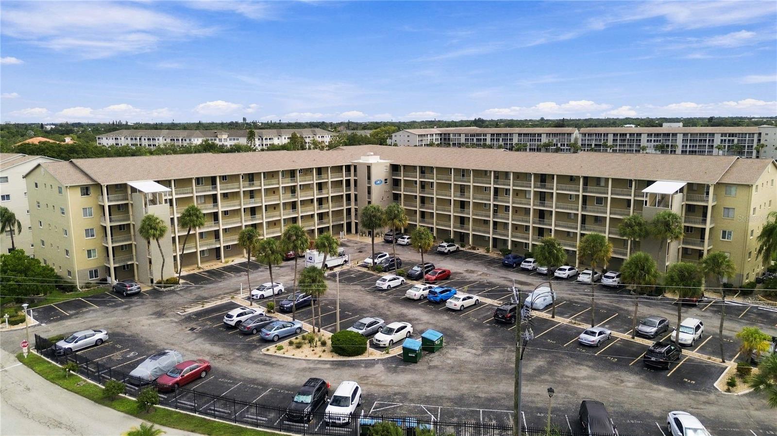3617 LAKE BAYSHORE DRIVE, #401, Bradenton, FL 34205
