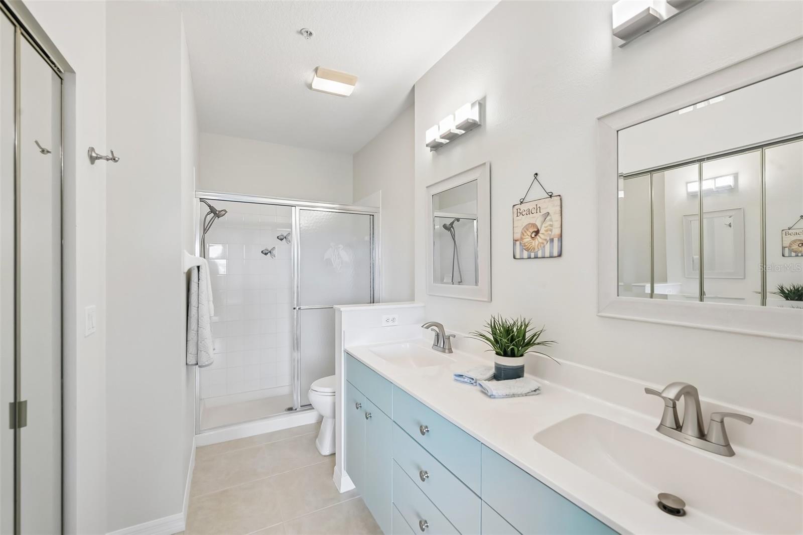 412 SUNSET LAKE BOULEVARD, #202, Venice, FL 34292