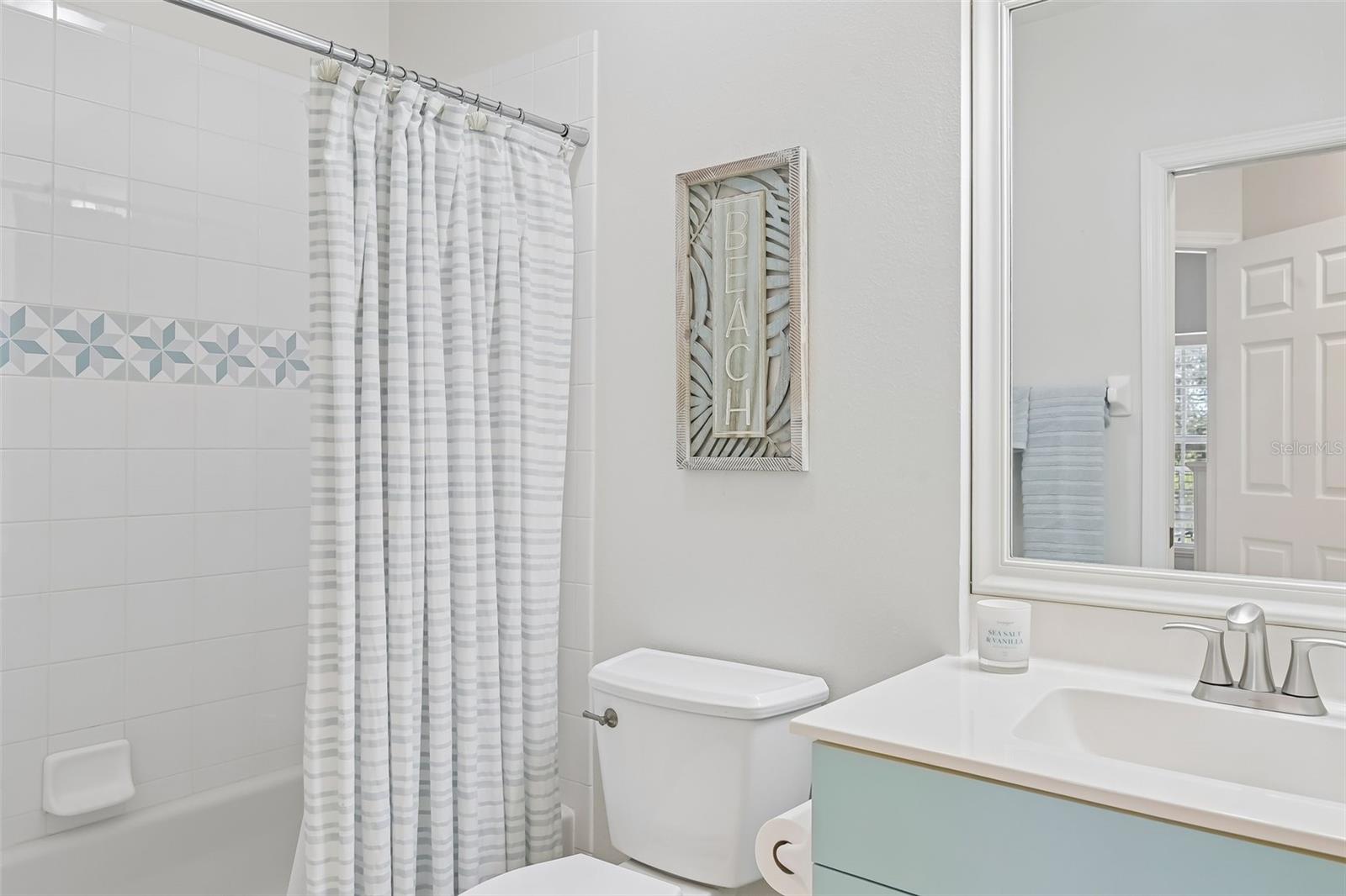 412 SUNSET LAKE BOULEVARD, #202, Venice, FL 34292