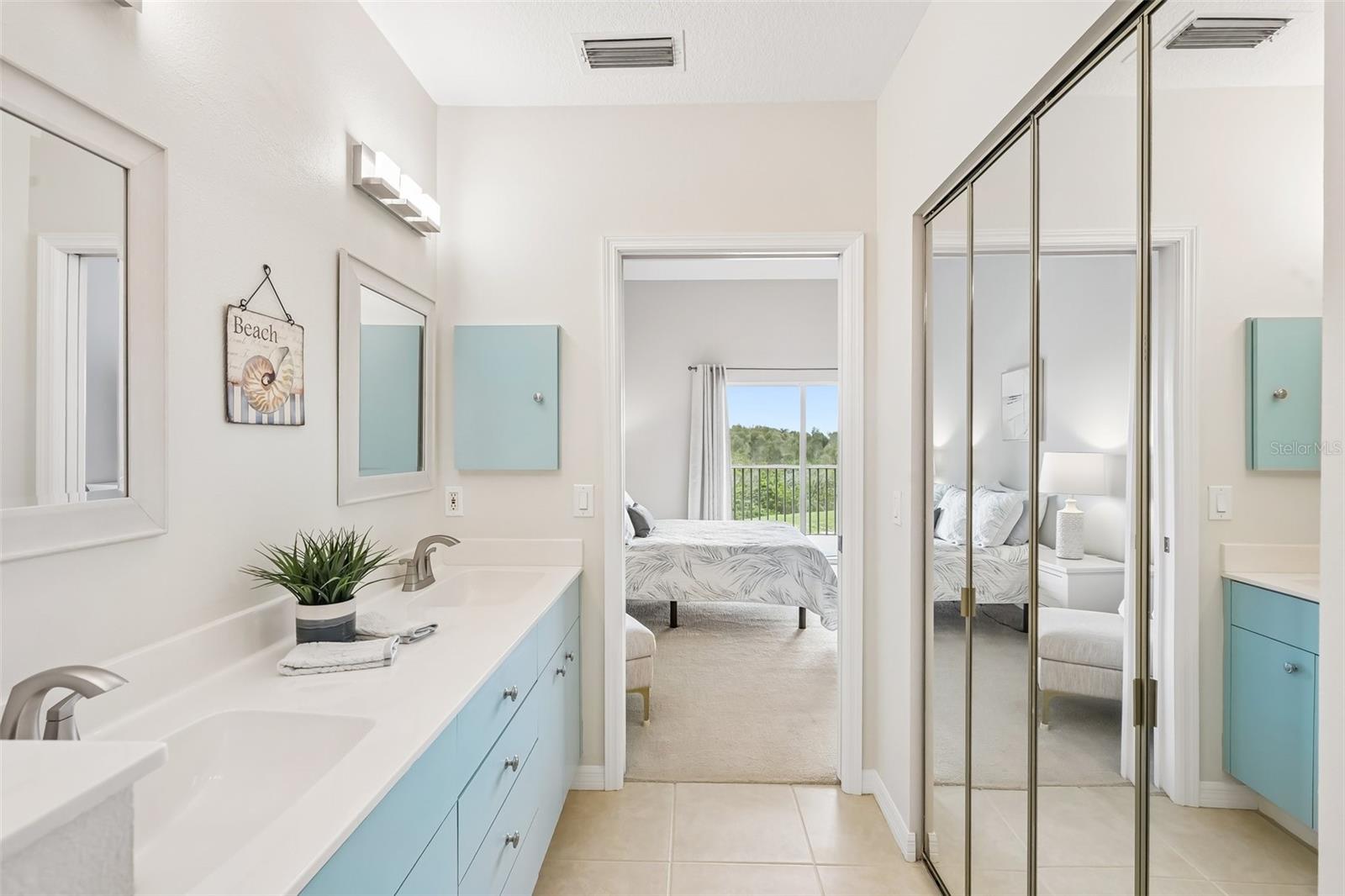412 SUNSET LAKE BOULEVARD, #202, Venice, FL 34292