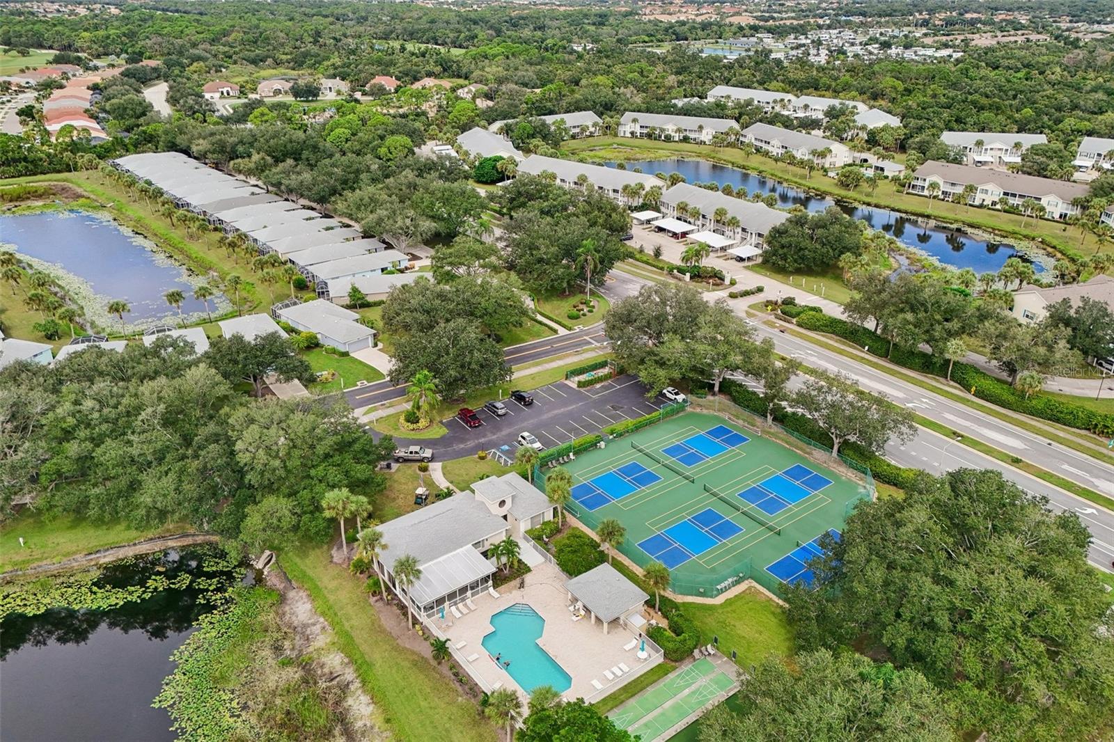 412 SUNSET LAKE BOULEVARD, #202, Venice, FL 34292