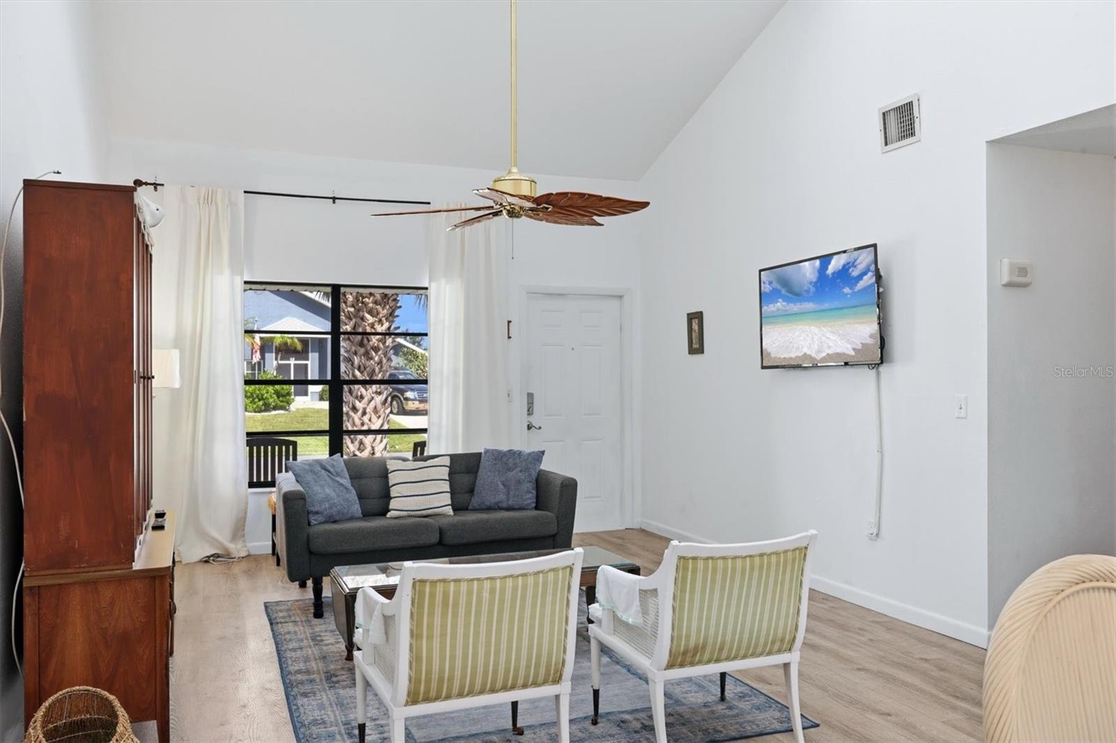 27 MARK TWAIN LANE, Rotonda West, FL 33947