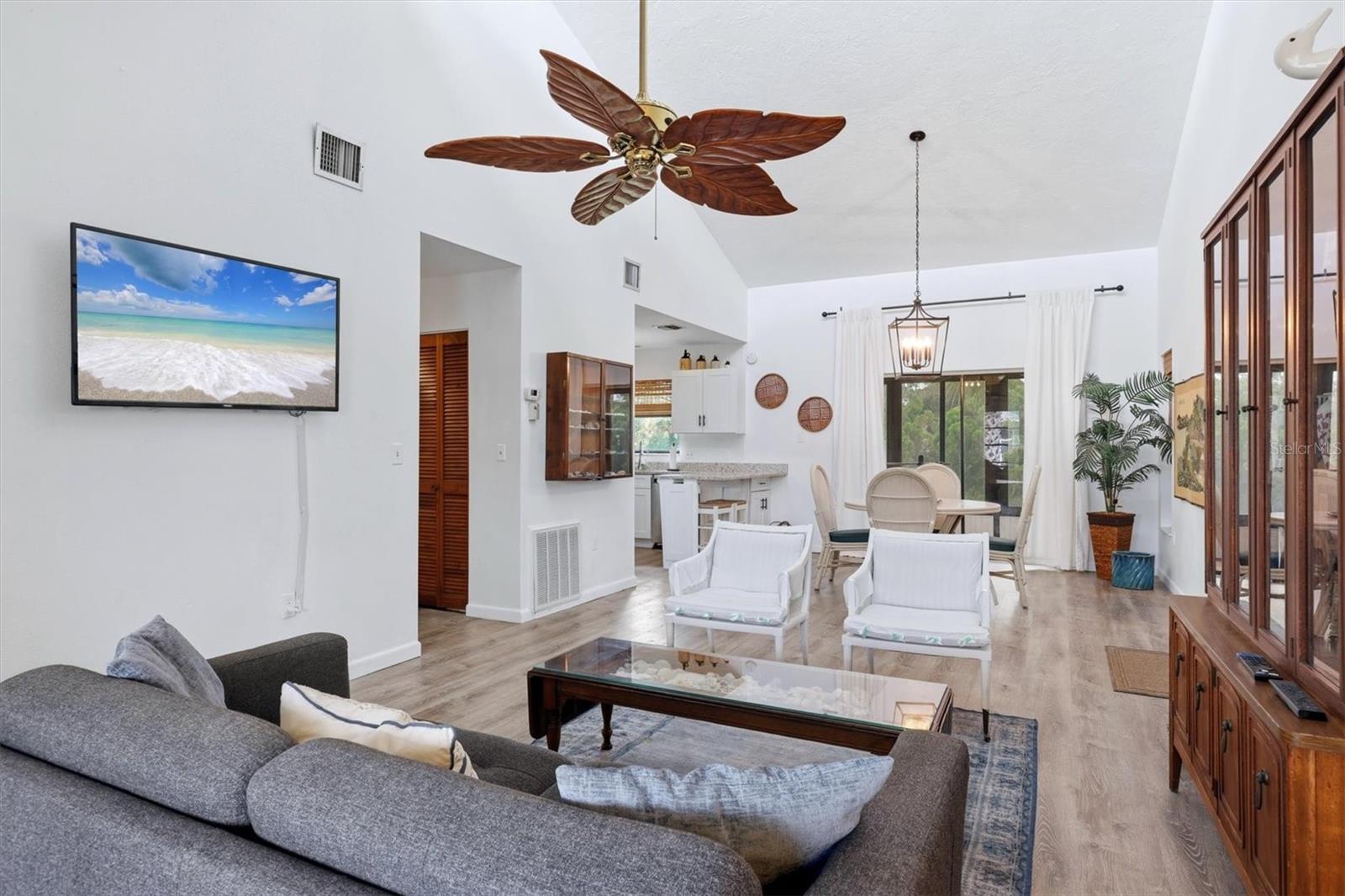 27 MARK TWAIN LANE, Rotonda West, FL 33947
