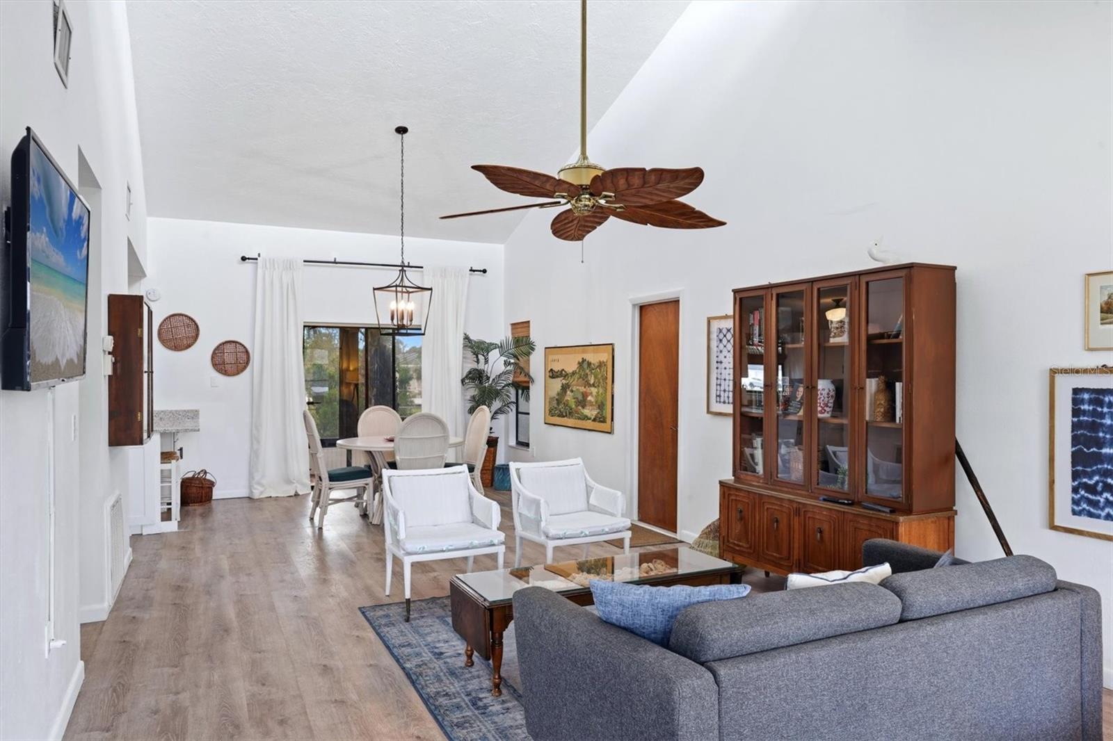 27 MARK TWAIN LANE, Rotonda West, FL 33947