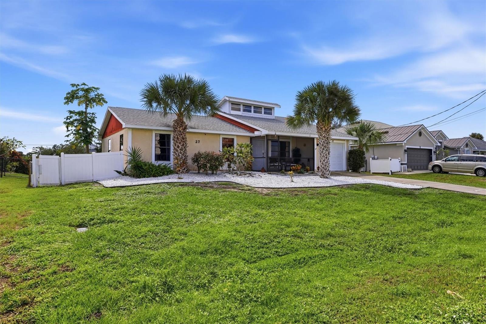 27 MARK TWAIN LANE, Rotonda West, FL 33947