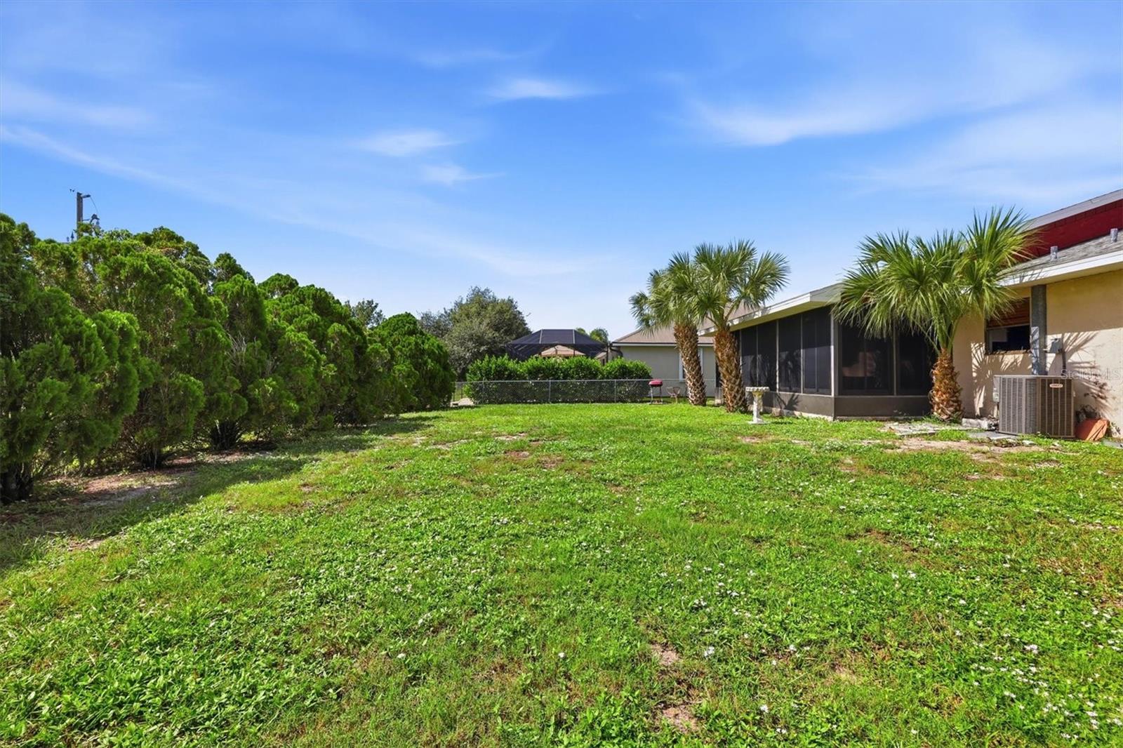 27 MARK TWAIN LANE, Rotonda West, FL 33947