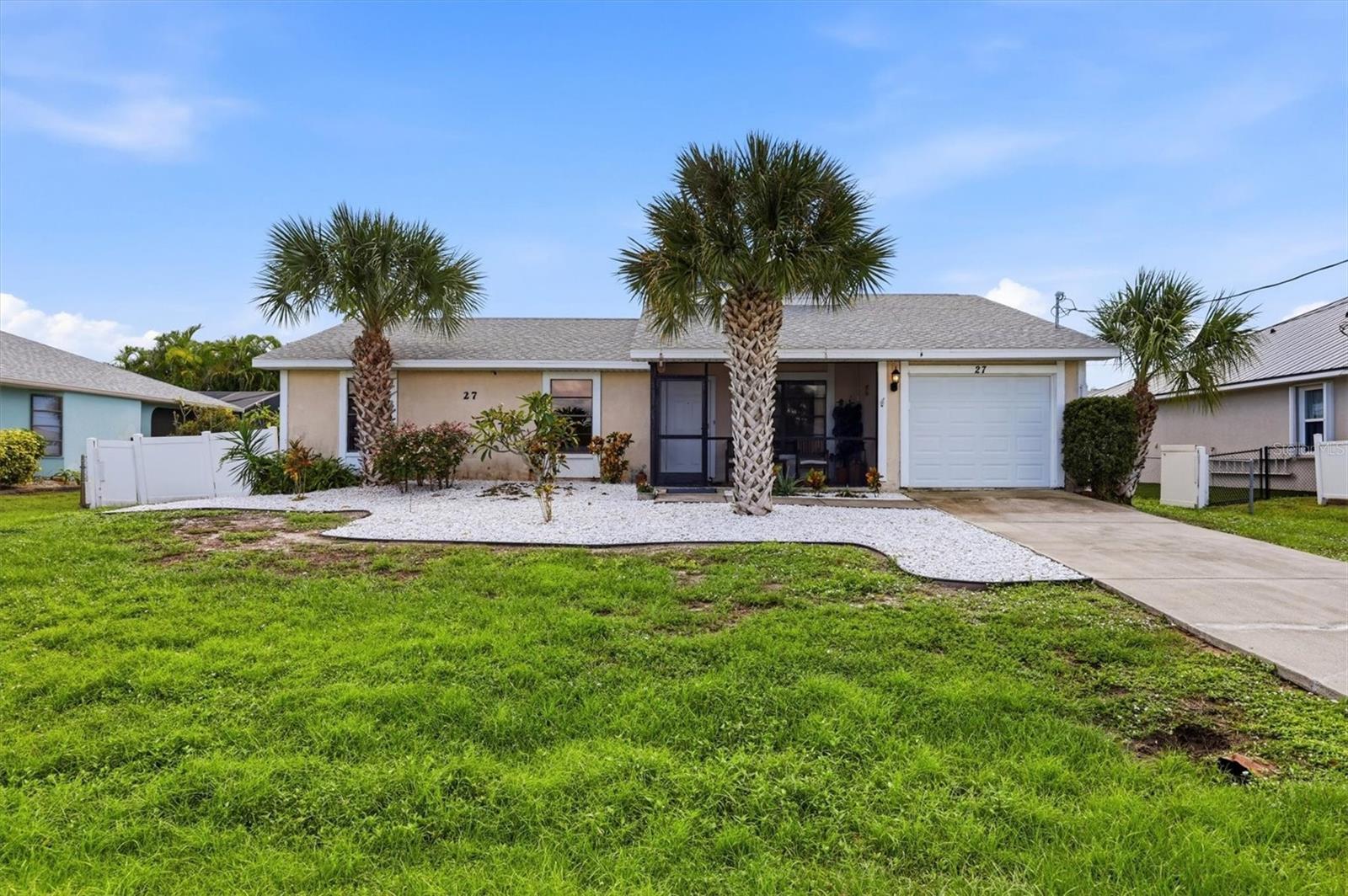 27 MARK TWAIN LANE, Rotonda West, FL 33947