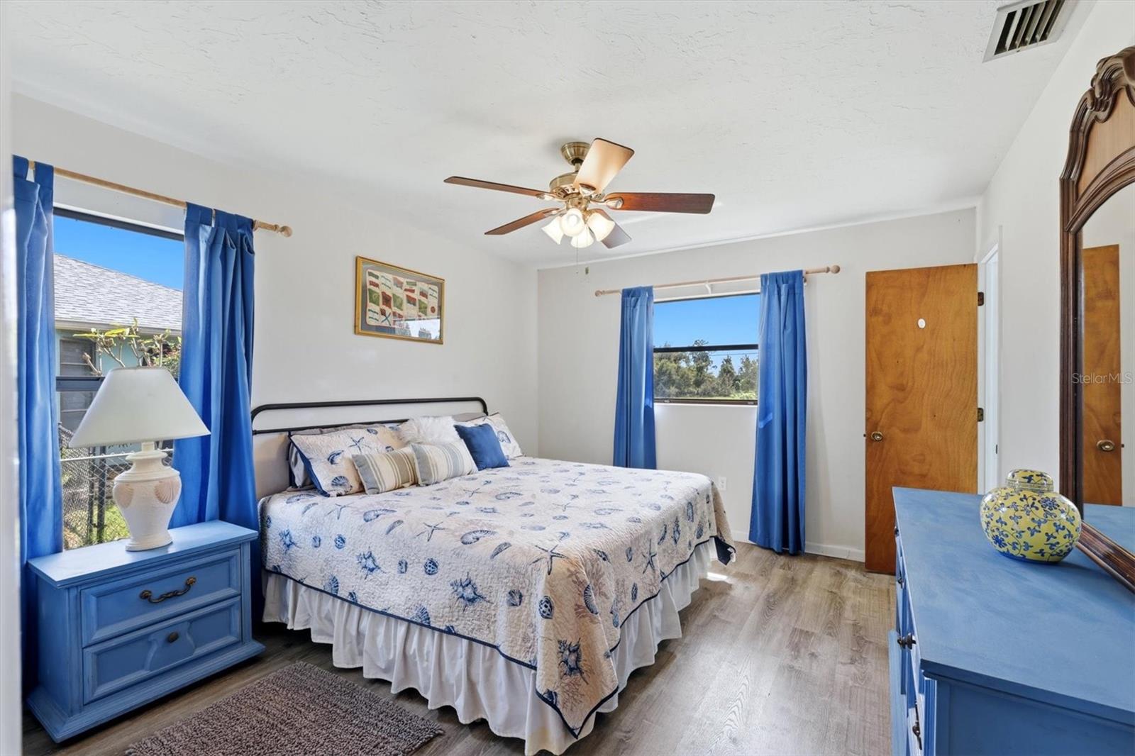 27 MARK TWAIN LANE, Rotonda West, FL 33947