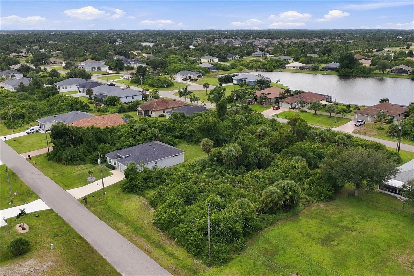 173 WRIGHT DRIVE, Rotonda West, FL 33947
