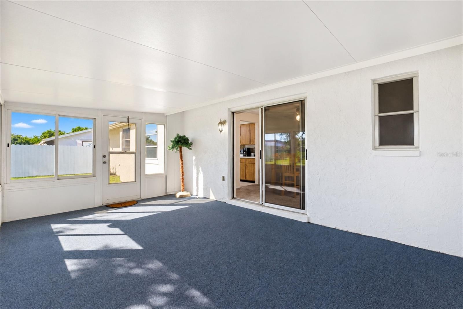 Enclosed lanai/Florida room