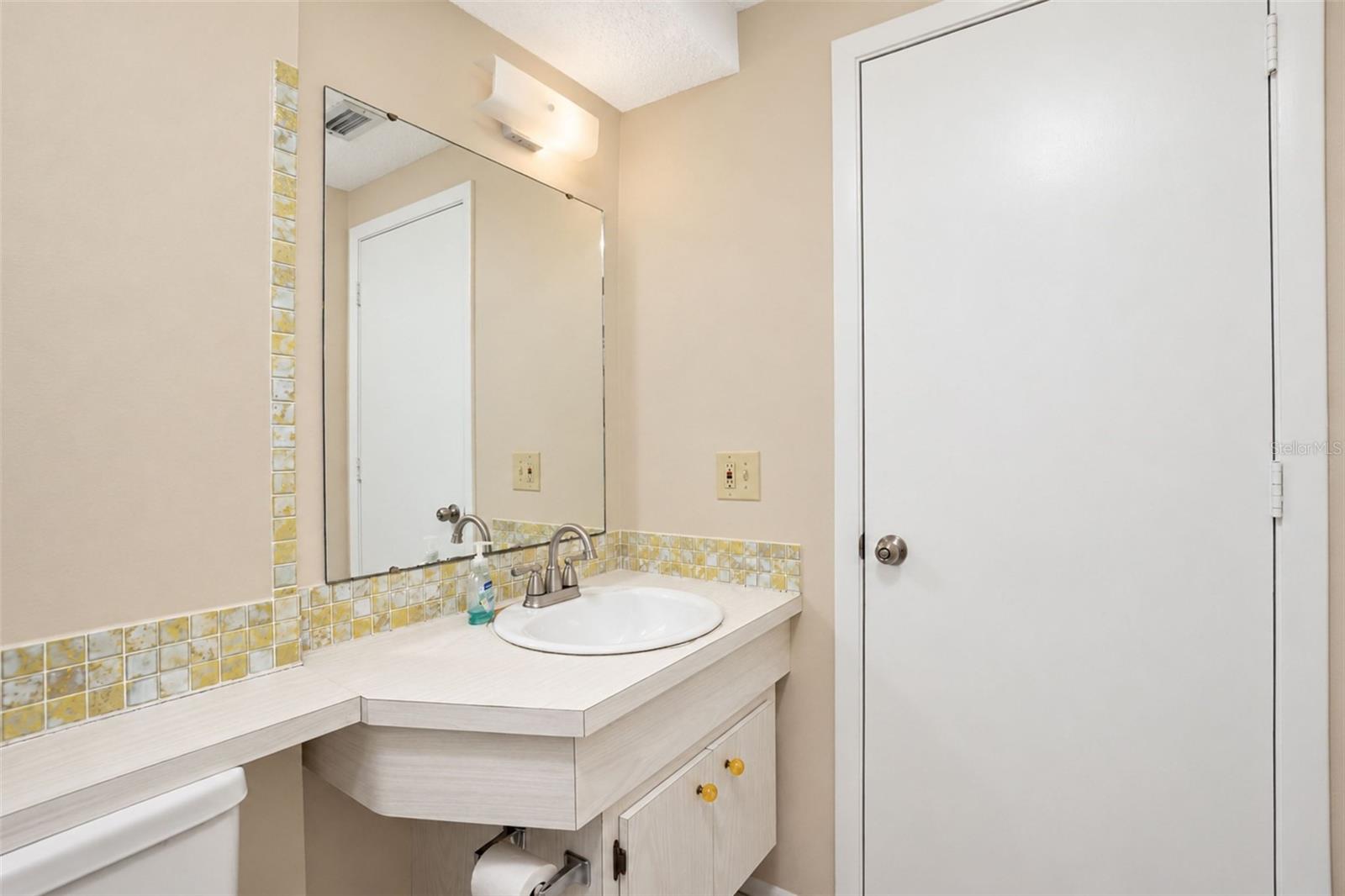 Main bathroom