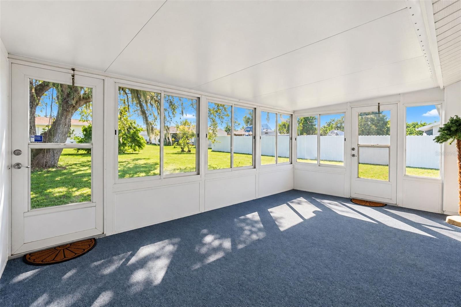 Enclosed lanai/Florida room
