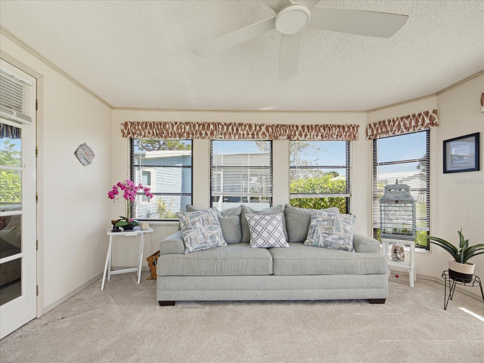 FLORIDA ROOM.