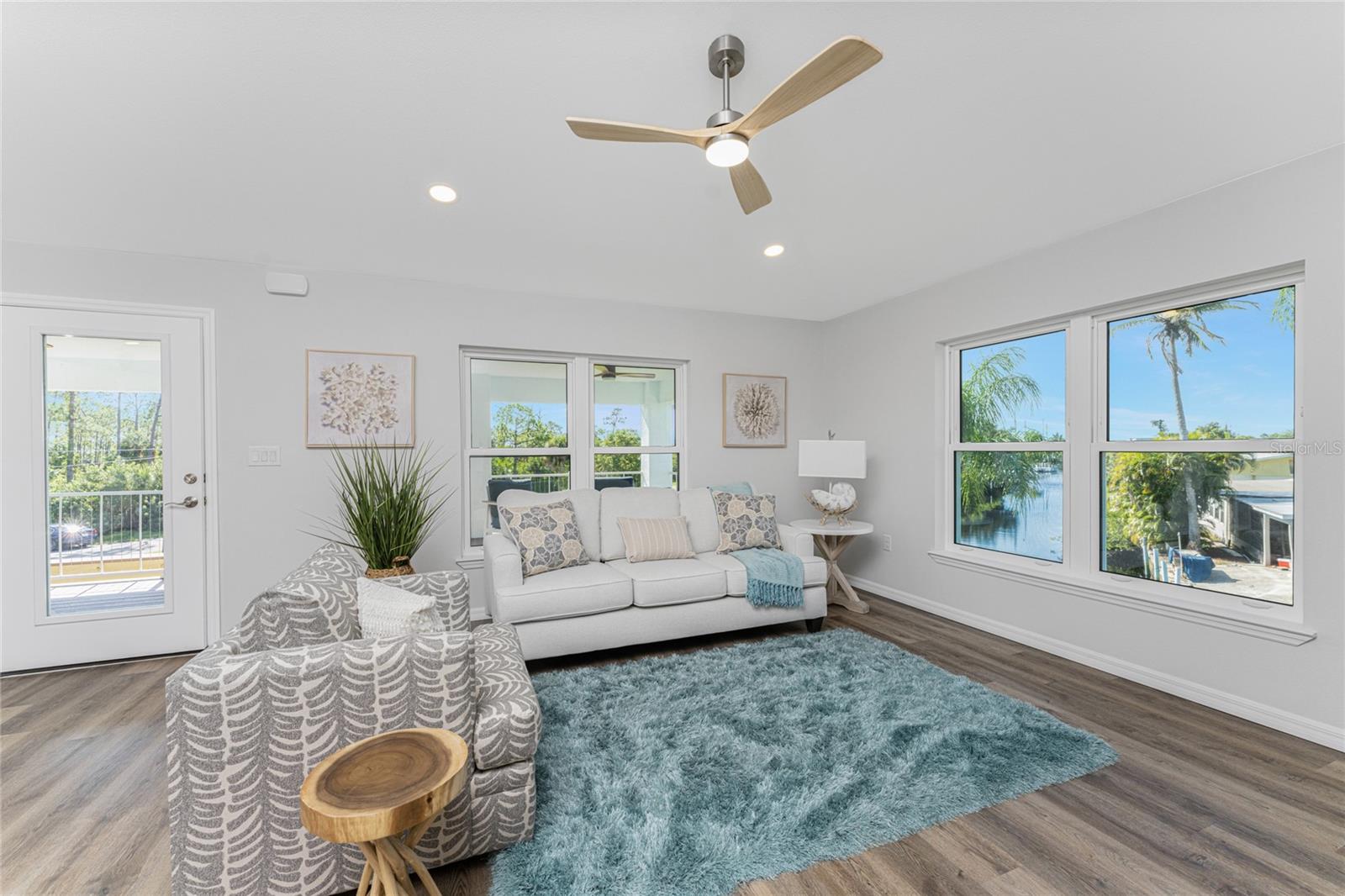 Spacious Living area
