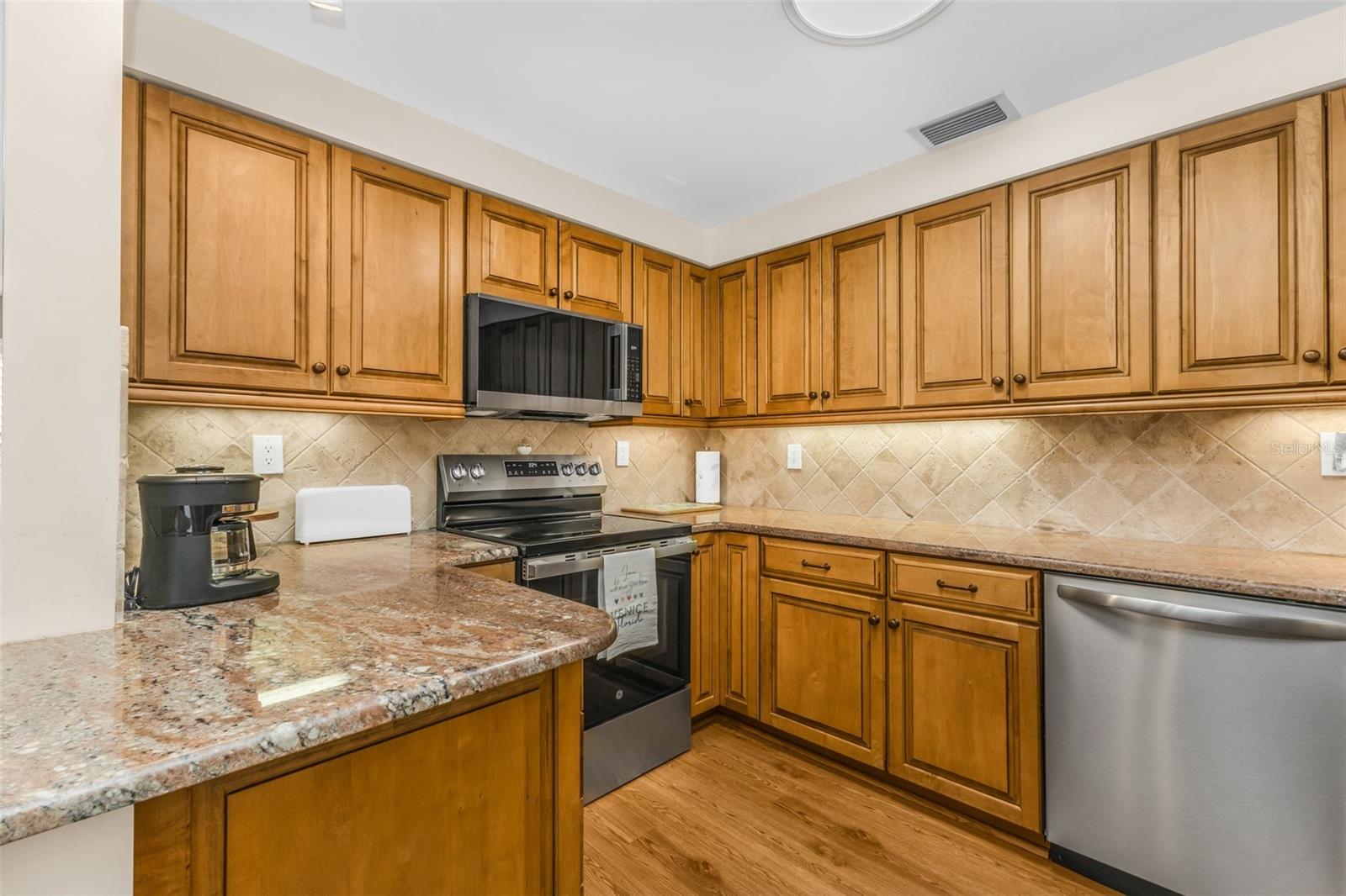 521 W VENICE AVENUE, #21, Venice, FL 34285