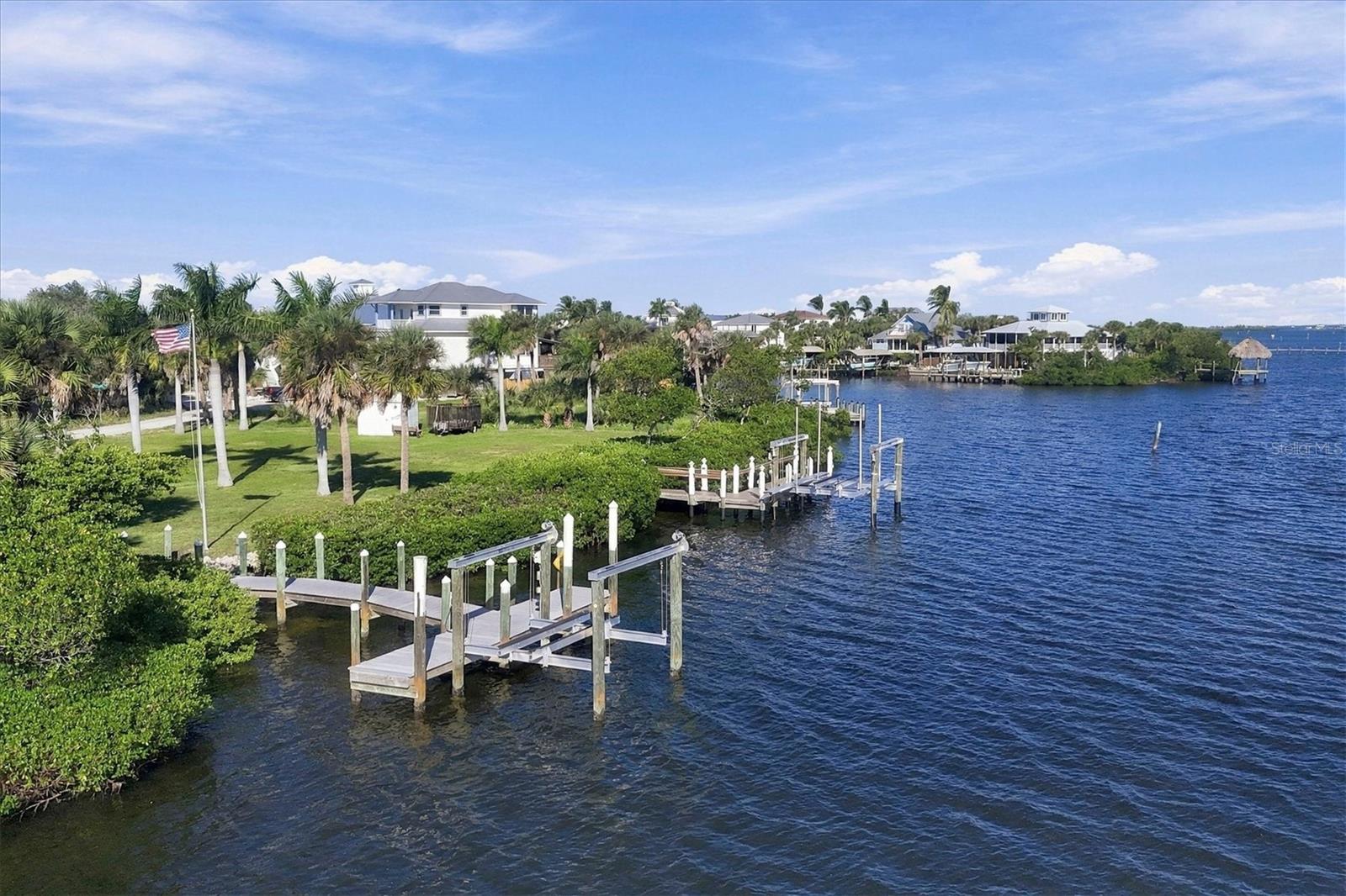 59 BAYSHORE CIRCLE, Placida, FL 33946
