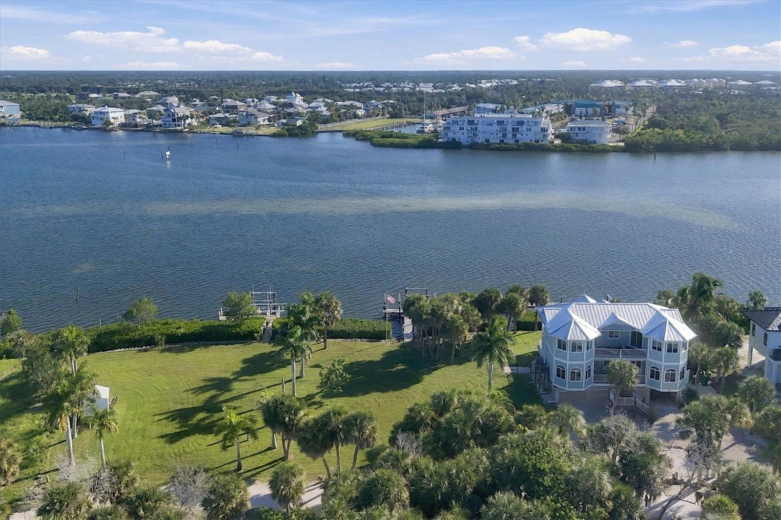 59 BAYSHORE CIRCLE, Placida, FL 33946
