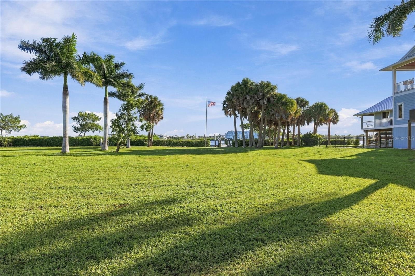 59 BAYSHORE CIRCLE, Placida, FL 33946