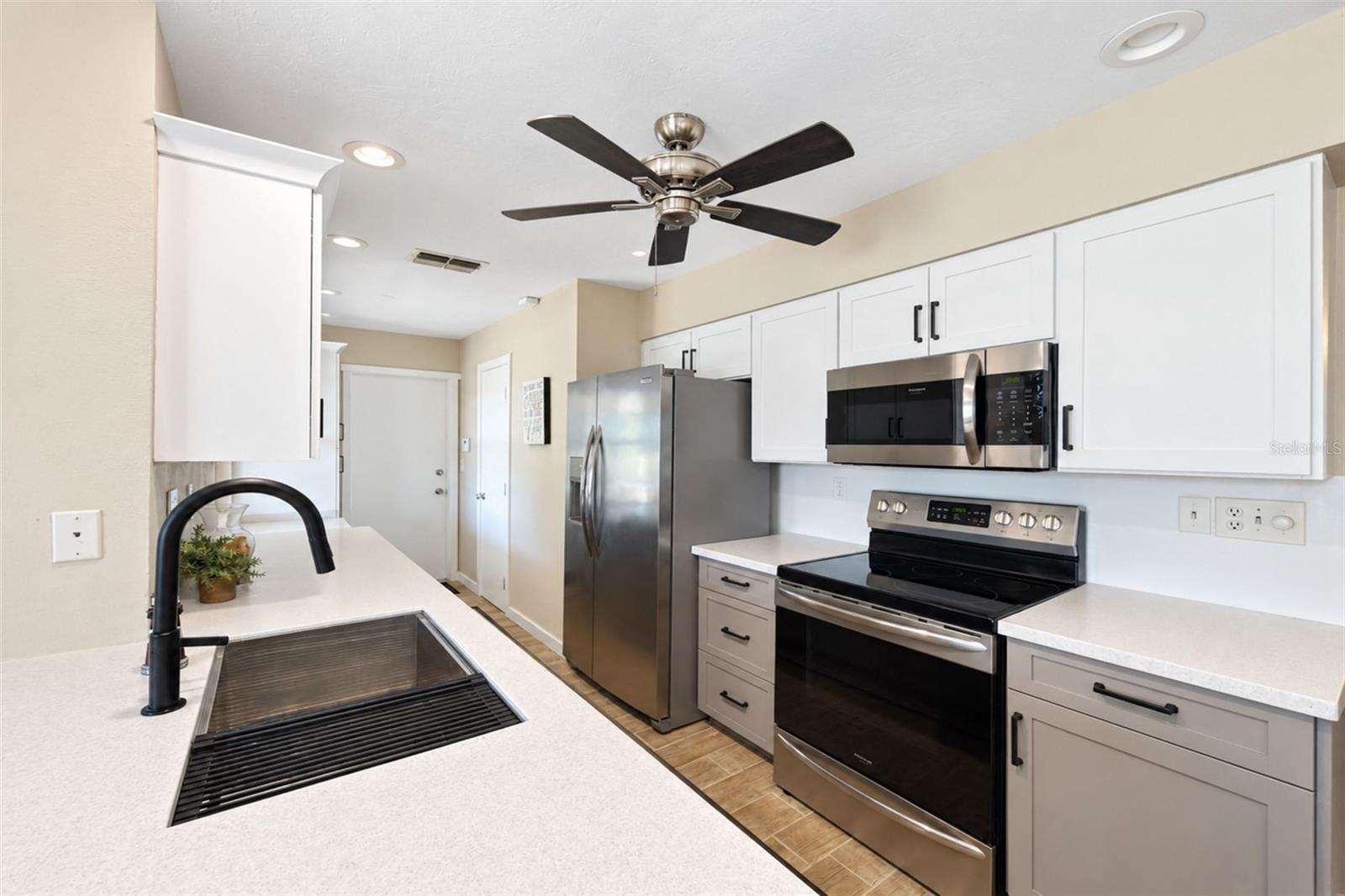 258 ANNAPOLIS LANE, Rotonda West, FL 33947