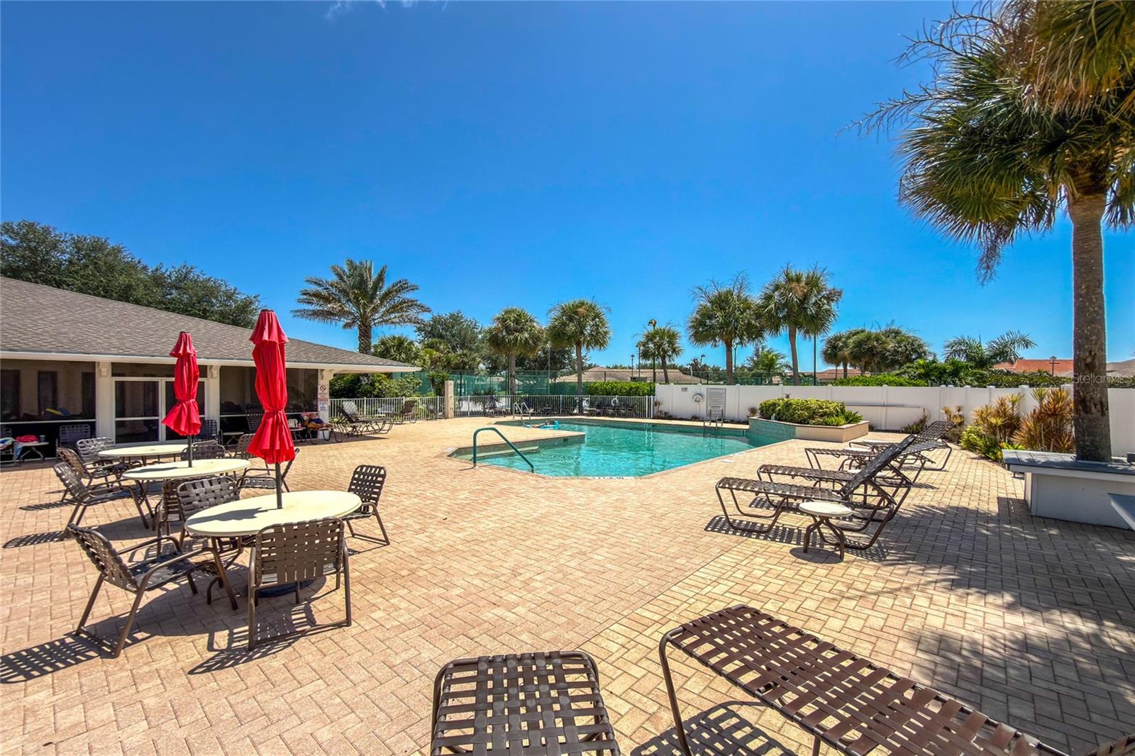 Oak Forest Amenities