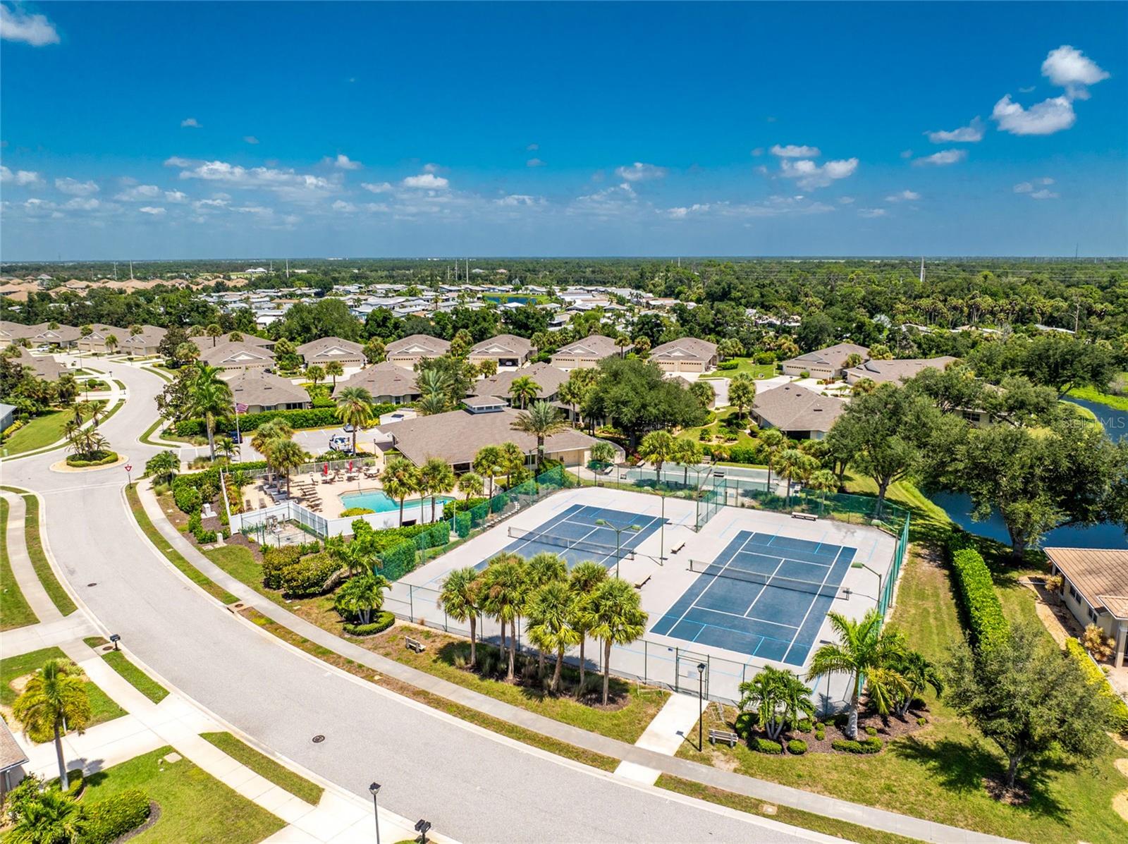 Oak Forest Amenities