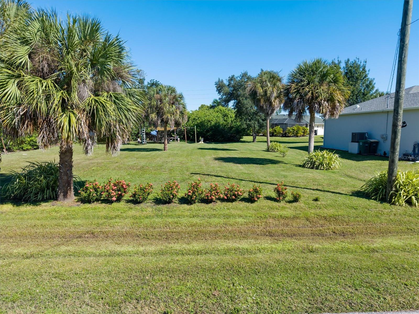 14142 HOPEWELL AVENUE, Port Charlotte, FL 33981