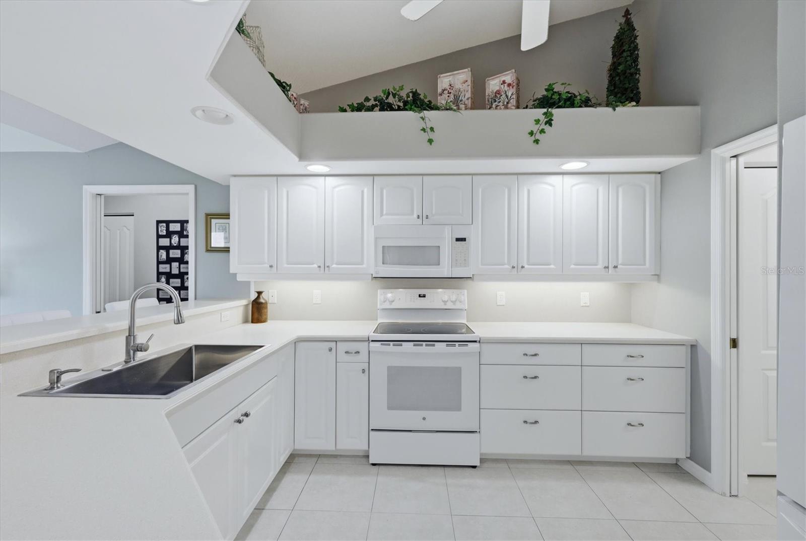 82 PINEHURST PLACE, Rotonda West, FL 33947