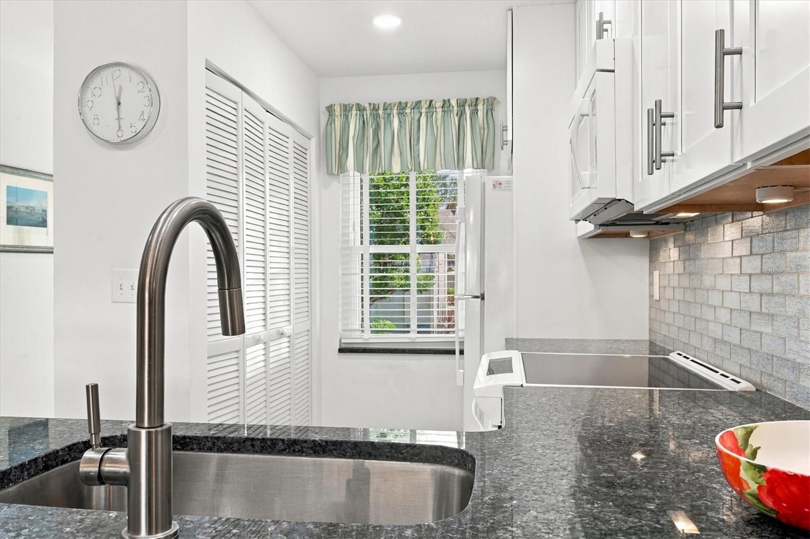 427 CERROMAR LANE, #355, Venice, FL 34293