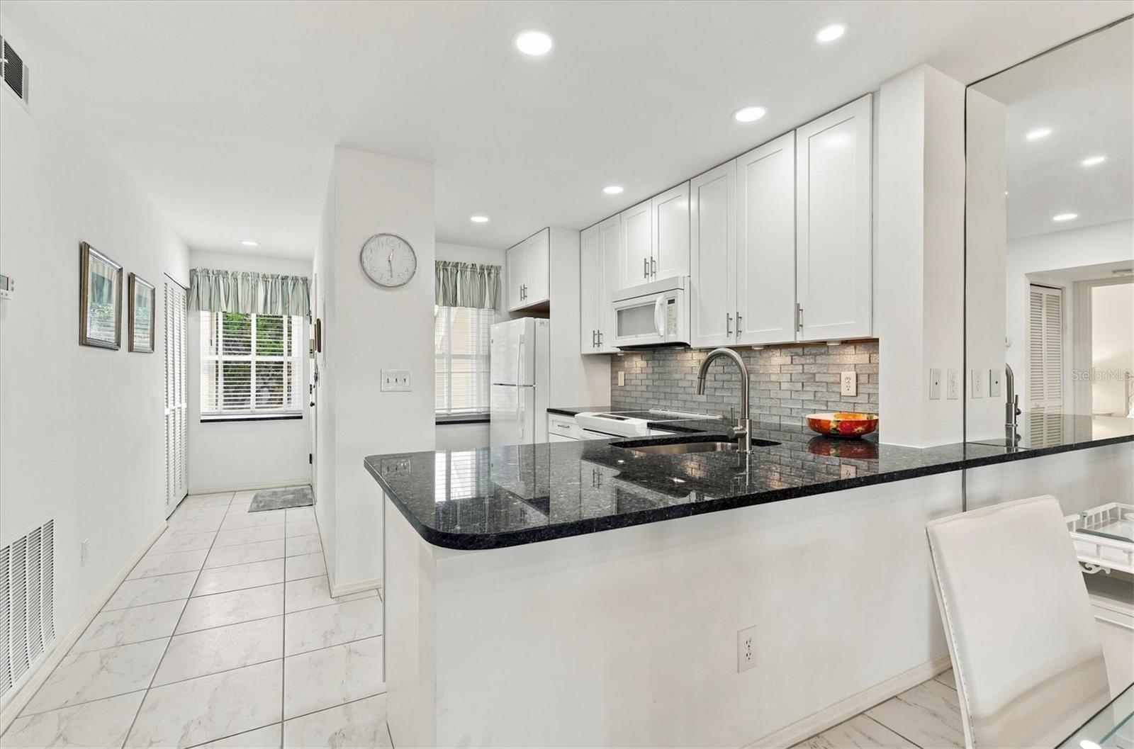 427 CERROMAR LANE, #355, Venice, FL 34293