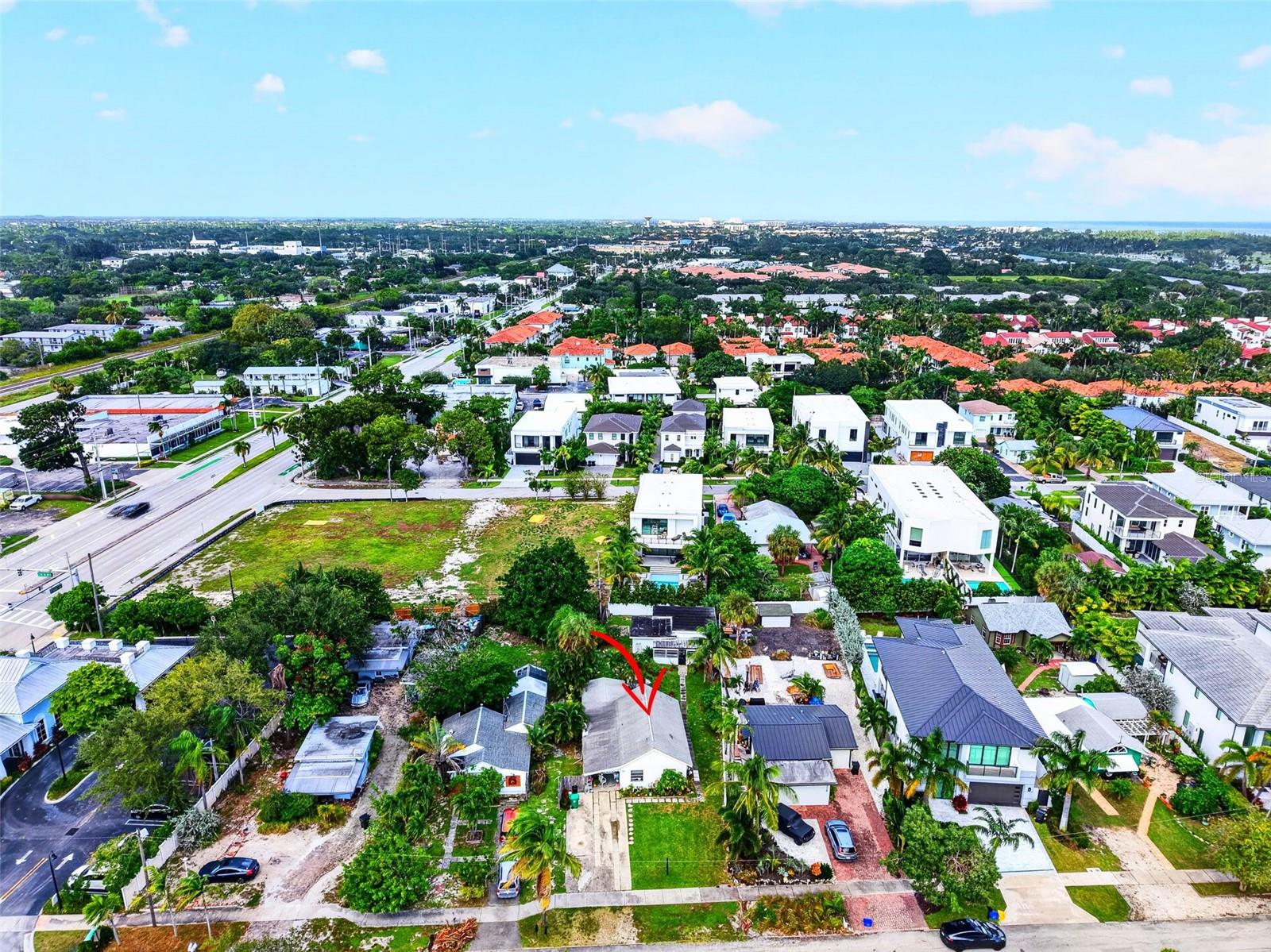 713 S LAKE AVENUE, Delray Beach, FL 33483
