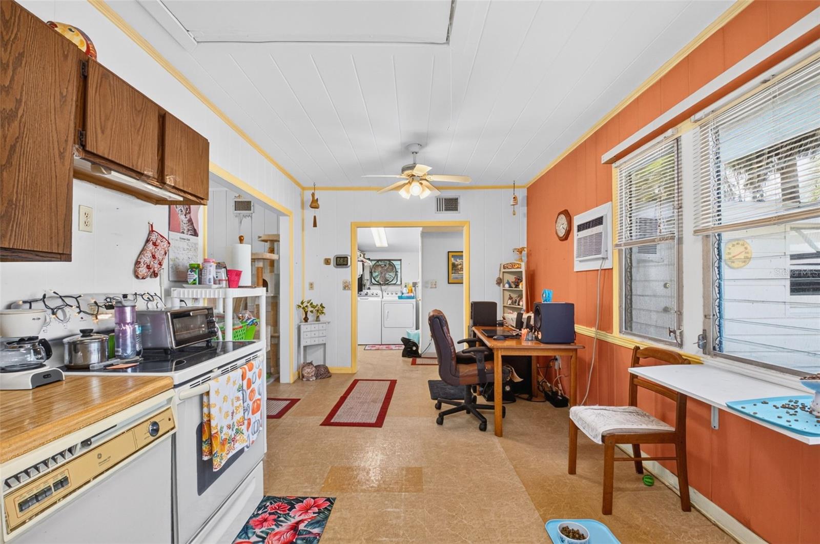 713 S LAKE AVENUE, Delray Beach, FL 33483