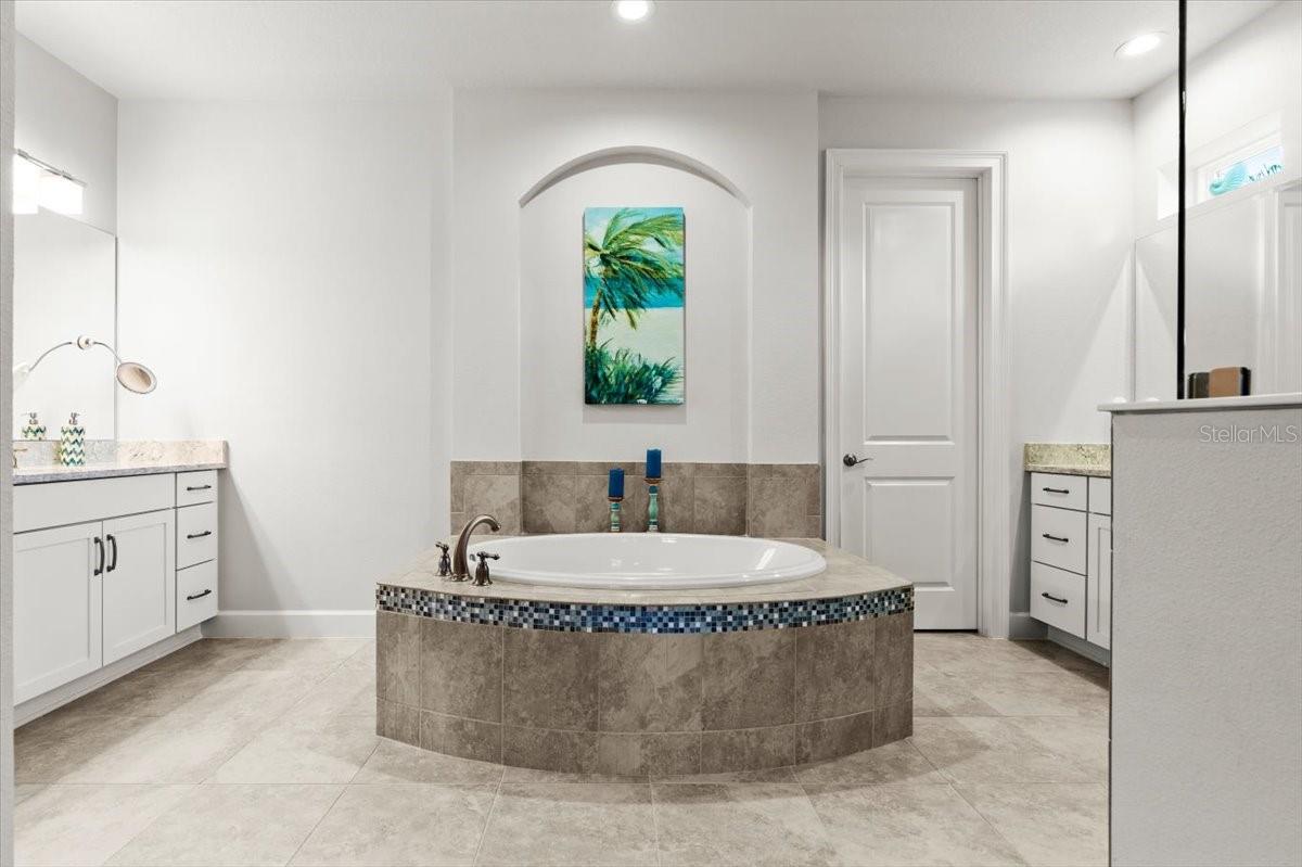 2426 WILD TURKEY CREEK LN, Port Orange, FL 32128