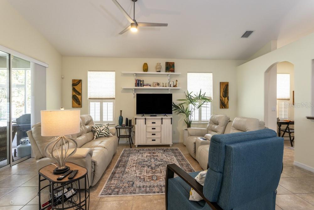 150 W WATERSIDE PARKWAY, Palm Coast, FL 32137
