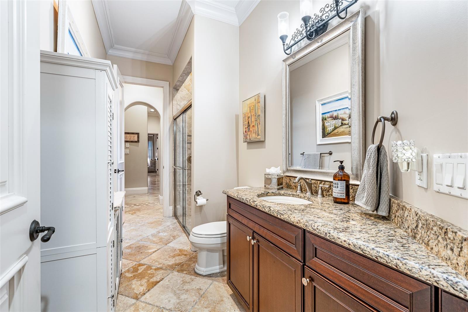 Full Guest Bathroom #2