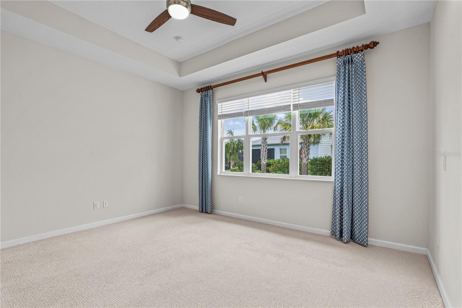 466 MARGARITAVILLE AVENUE, Daytona Beach, FL 32124