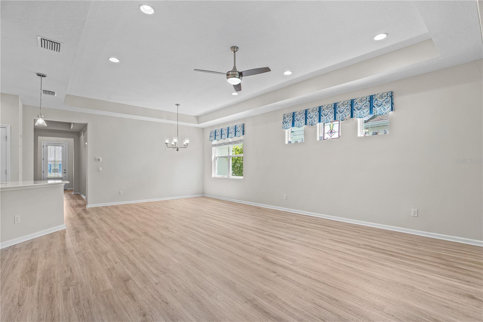 466 MARGARITAVILLE AVENUE, Daytona Beach, FL 32124
