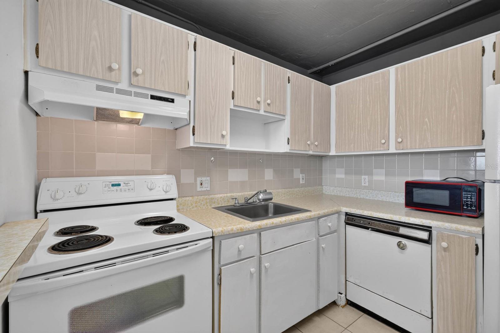 925 N HALIFAX AVENUE, #710, Daytona Beach, FL 32118
