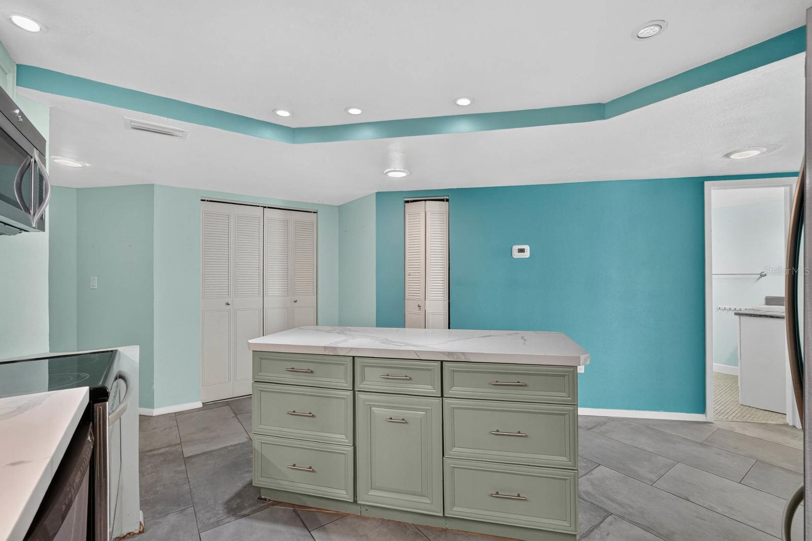 935 N HALIFAX AVENUE, #406, Daytona Beach, FL 32118