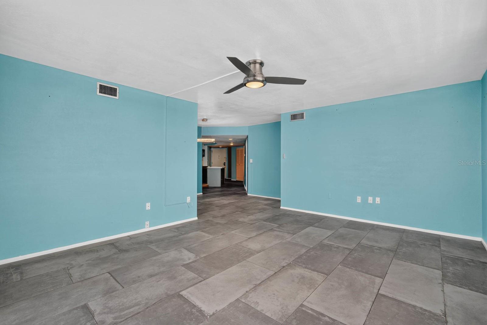 935 N HALIFAX AVENUE, #406, Daytona Beach, FL 32118 935 N HALIFAX AVENUE, #406, Daytona Beach, FL 32118