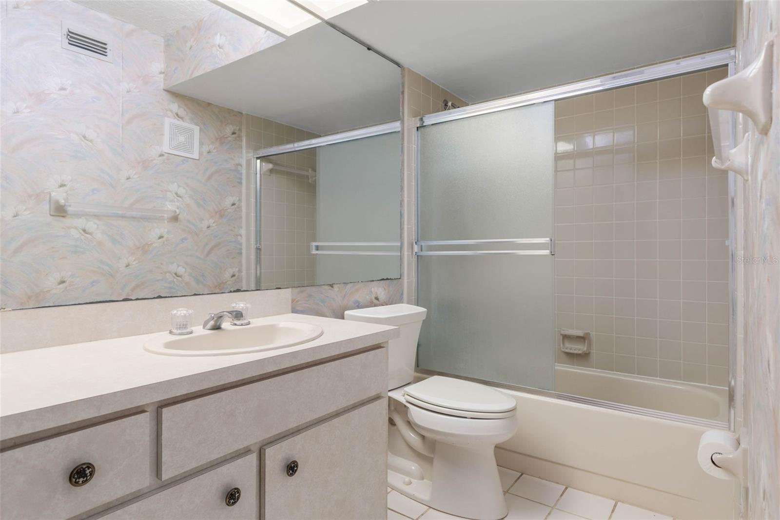 1 TOMOKA OAKS BOULEVARD, #137, Ormond Beach, FL 32174