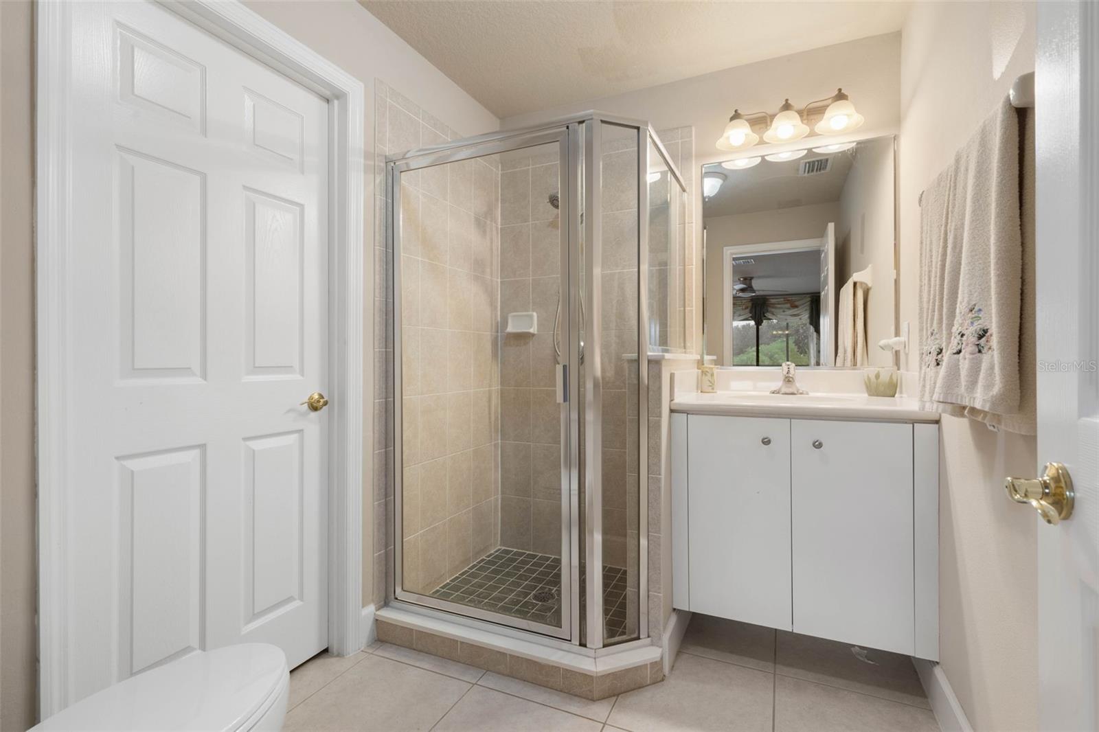 Upstairs 2nd Bath