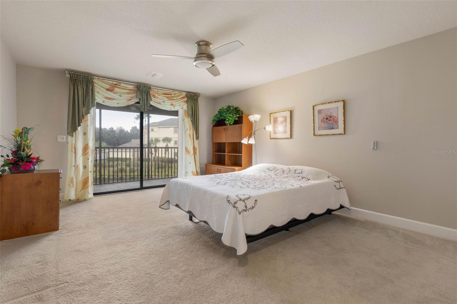 Upstairs Guest Suite and Full Bath