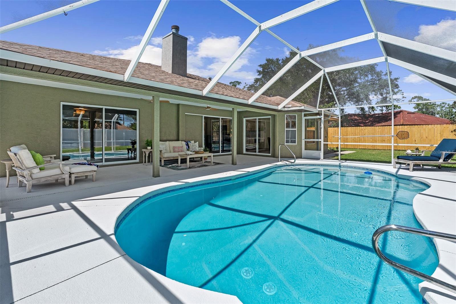 Exquisite 3 Bedroom, 2 Bathroom Home Exquisite 3 Bedroom, 2 Bathroom Home